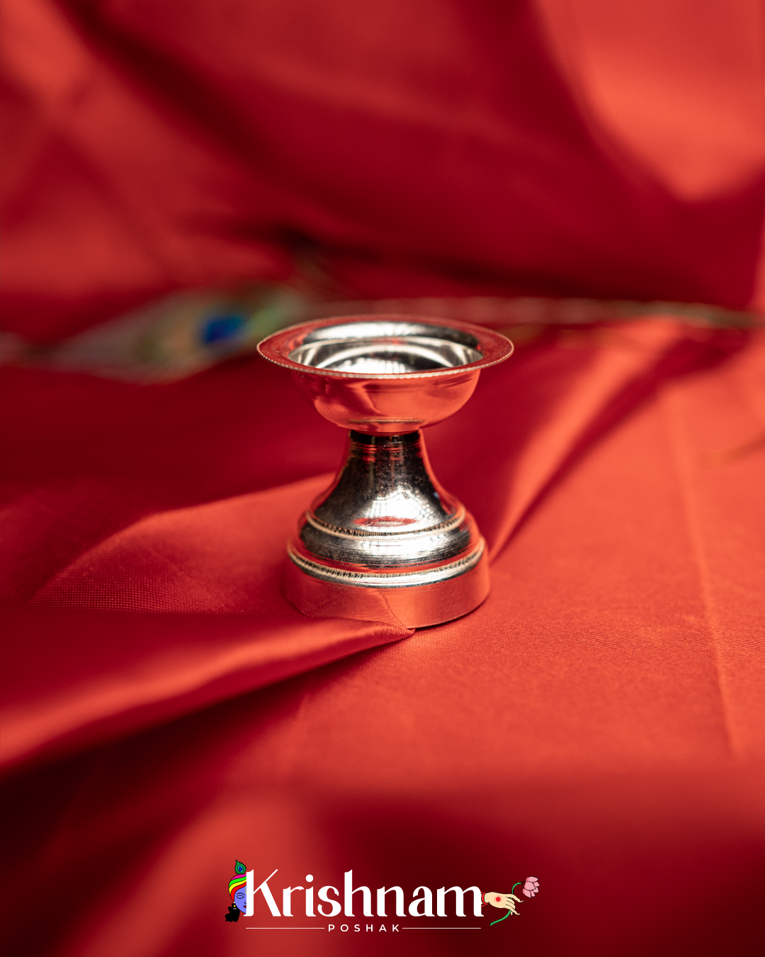 Silver Plain Aarti Diya for Sacred Offerings ( 18 Gram Approx )