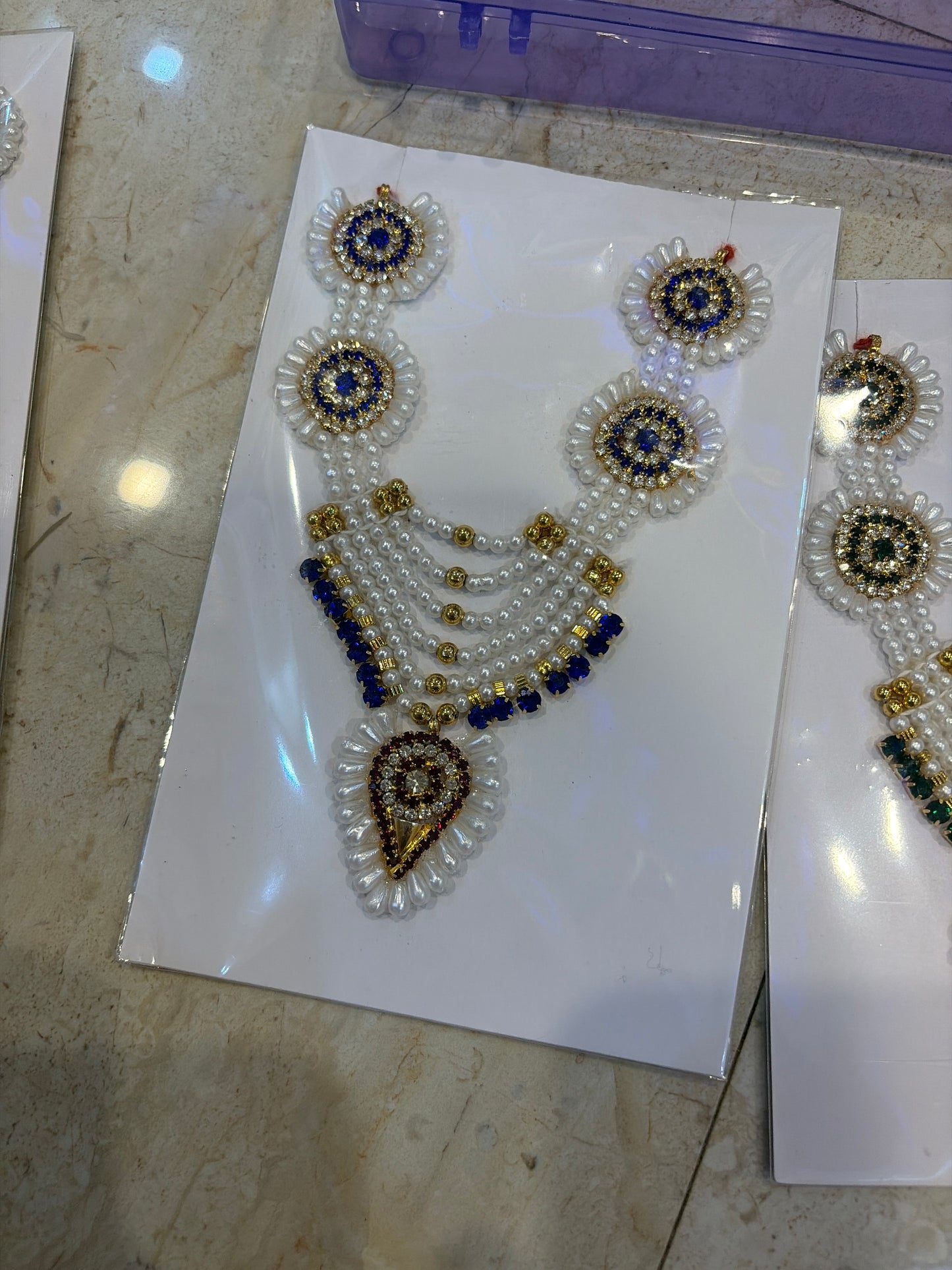 Round Moti Patch Jewellery For Shreenath Ji & Shri Krishna, Radha (5 Inch Size Of Mala)
